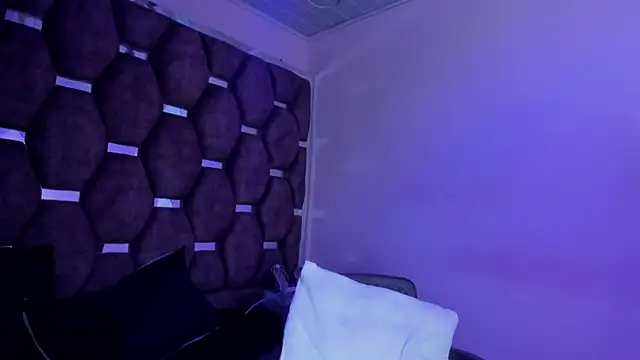 MaddyHudson online show from March 7, 2026, 9:31 pm