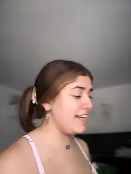 JoselinFlower  online show from December 29, 2024, 6:49 pm