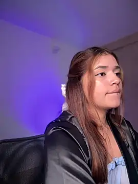 JoselinFlower  online show from December 19, 2024, 3:18 am