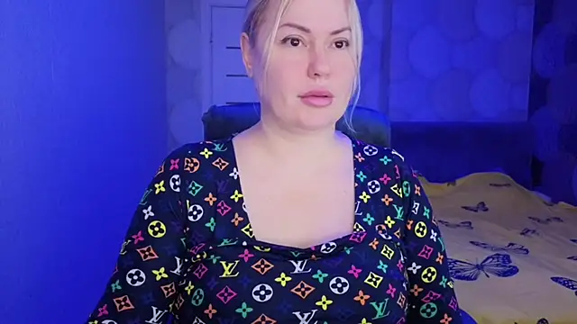 Snapshot of natusik chatting on February 9, 2026, 12:08 am natusik online show from February 9, 2026, 12:08 am