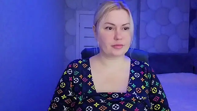 Snapshot of natusik chatting on February 7, 2026, 8:28 pm natusik online show from February 7, 2026, 8:28 pm