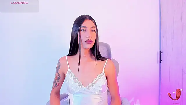 sofiaa grey  online show from November 11, 2025, 2:56 pm