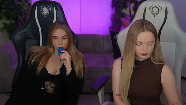 Snapshot of Cassy-Celestial_ chatting on November 14, 2025, 8:51 am Cassy-Celestial online show from November 14, 2025, 8:51 am