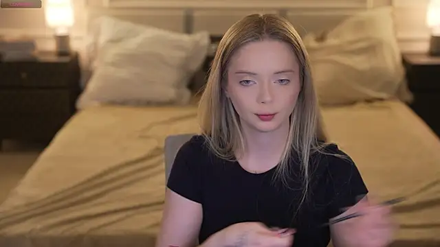 Snapshot of Cassy-Celestial_ chatting on November 29, 2025, 8:14 am Cassy-Celestial online show from November 29, 2025, 8:14 am