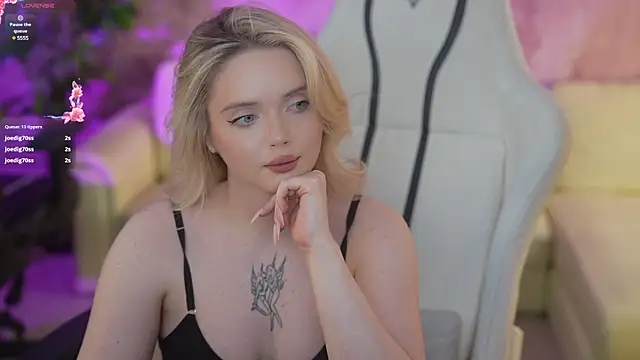 Snapshot of Cassy-Celestial_ chatting on February 3, 2025, 2:58 am Cassy-Celestial online show from February 3, 2025, 2:58 am