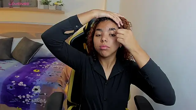Snapshot of aurora_rodriguez chatting on February 1, 2025, 12:15 pm aurora rodriguez online show from February 1, 2025, 12:15 pm