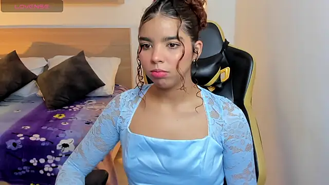 Snapshot of aurora_rodriguez chatting on February 13, 2025, 12:32 pm aurora rodriguez online show from February 13, 2025, 12:32 pm
