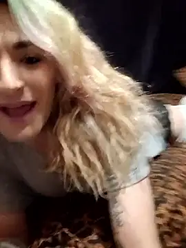 Snapshot of kylierae3133 chatting on December 14, 2025, 5:13 am kylierae3133 online show from December 14, 2025, 5:13 am