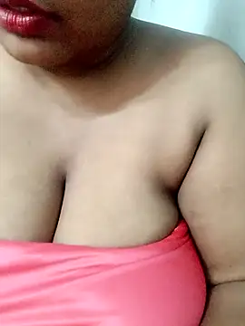 Snapshot of Jenny-43 chatting on November 16, 2025, 11:04 am Jenny-43 online show from November 16, 2025, 11:04 am