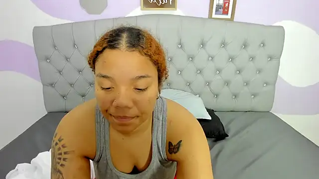 Snapshot of BRIYITHMENA chatting on March 5, 2026, 12:57 pm BRIYITHMENA online show from March 5, 2026, 12:57 pm