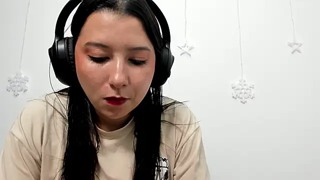 cami-01 online show from January 9, 2026, 8:38 pm