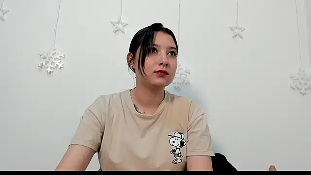 Snapshot of cami-01 chatting on July 9, 2026, 9:25 pm cami-01 online show from July 9, 2026, 9:25 pm