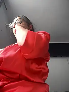 Snapshot of Sol_biglips chatting on February 10, 2025, 6:35 pm Sol biglips online show from February 10, 2025, 6:35 pm