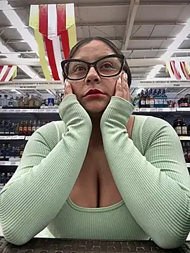 Snapshot of Sol_biglips chatting on January 30, 2025, 1:20 pm Sol biglips online show from January 30, 2025, 1:20 pm