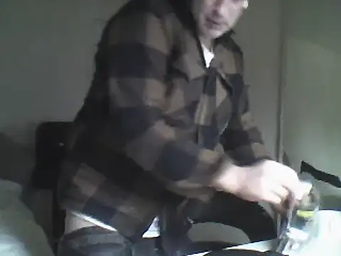 oopsxx online show from January 17, 2025, 2:28 pm