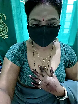 Snapshot of NEHA-DESHI chatting on October 13, 2025, 11:56 am NEHA-DESHI online show from October 13, 2025, 11:56 am