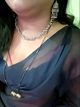 Snapshot of NEHA-DESHI chatting on December 5, 2025, 8:39 pm NEHA-DESHI online show from December 5, 2025, 8:39 pm