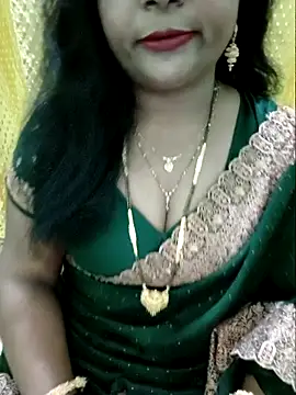 Snapshot of NEHA-DESHI chatting on October 18, 2025, 7:05 pm NEHA-DESHI online show from October 18, 2025, 7:05 pm