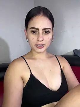 Azuna25 online show from December 21, 2025, 6:09 pm