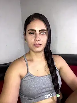 Azuna25 online show from January 7, 2026, 7:41 pm