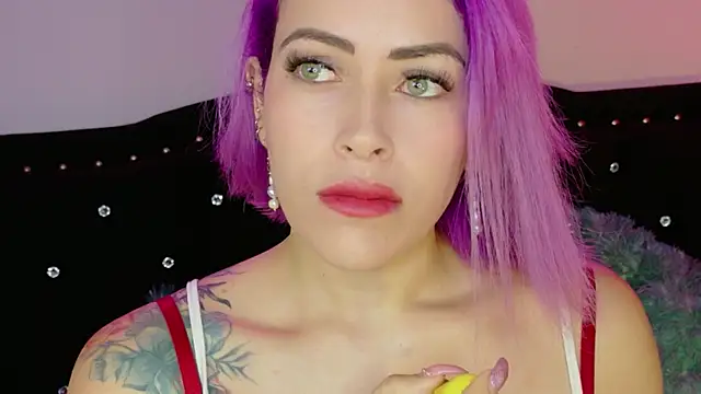Natalia Montoya online show from April 30, 2026, 11:39 am