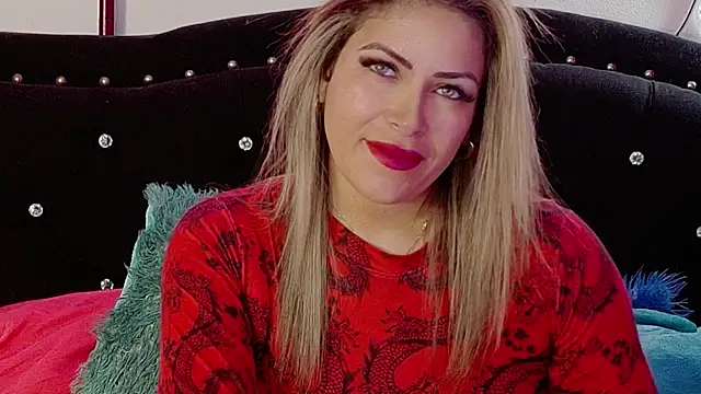 Natalia Montoya online show from December 5, 2025, 6:17 pm