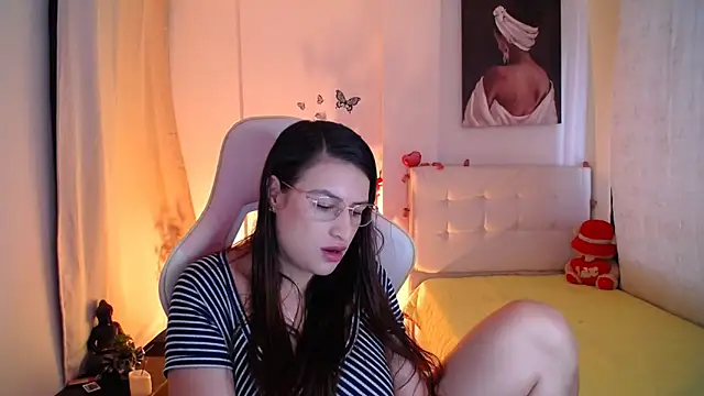 Snapshot of esmeraldaa230 chatting on March 1, 2025, 4:00 pm esmeraldaa230 online show from March 1, 2025, 4:00 pm