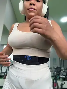 Anabel693 online show from May 6, 2026, 11:36 am