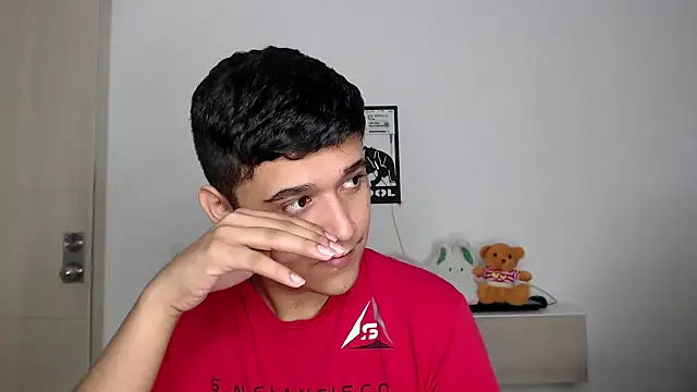 kaiine190 online show from November 19, 2025, 6:24 am