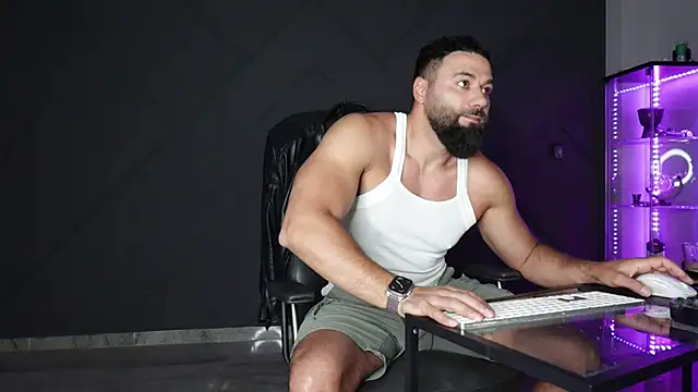 mattmasterss online show from May 16, 2026, 10:42 pm