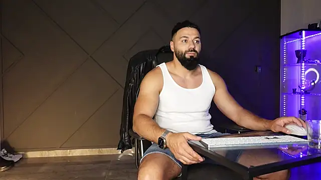 mattmasterss online show from May 20, 2026, 8:28 pm