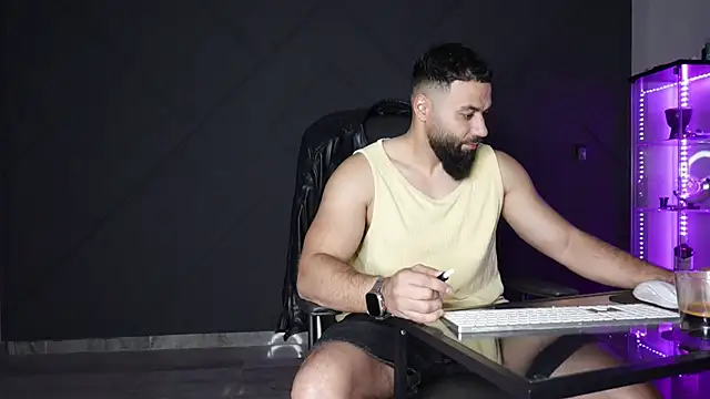mattmasterss online show from May 3, 2026, 10:35 pm