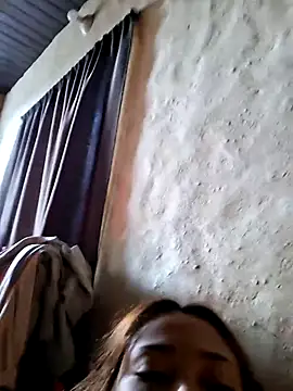 Snapshot of Bonnie_Clydeee chatting on July 10, 2026, 11:32 am Bonnie Clydeee online show from July 10, 2026, 11:32 am