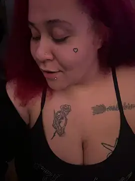Juicyjordie online show from July 10, 2026, 2:44 am