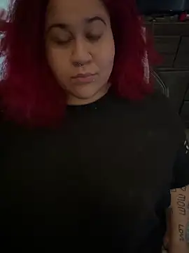 Snapshot of Juicyjordie chatting on October 19, 2025, 6:32 pm Juicyjordie online show from October 19, 2025, 6:32 pm