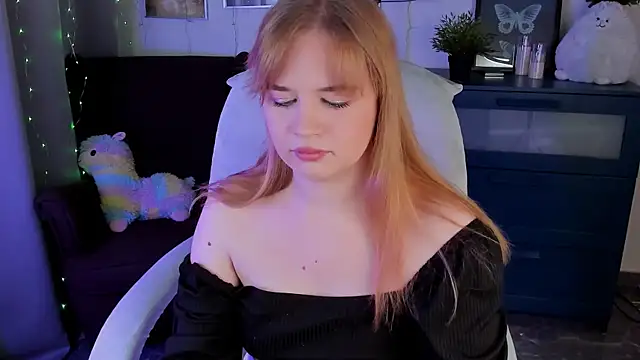 Snapshot of AlicePopsy chatting on December 5, 2025, 11:31 am AlicePopsy online show from December 5, 2025, 11:31 am