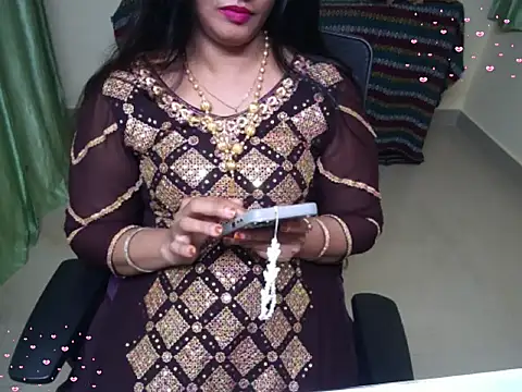 Snapshot of Arushisingh8888 chatting on November 5, 2025, 4:43 pm Arushisingh8888 online show from November 5, 2025, 4:43 pm