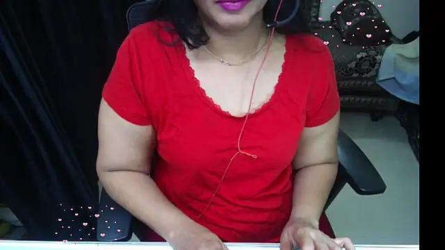 Snapshot of Arushisingh8888 chatting on June 14, 2026, 2:18 pm Arushisingh8888 online show from June 14, 2026, 2:18 pm