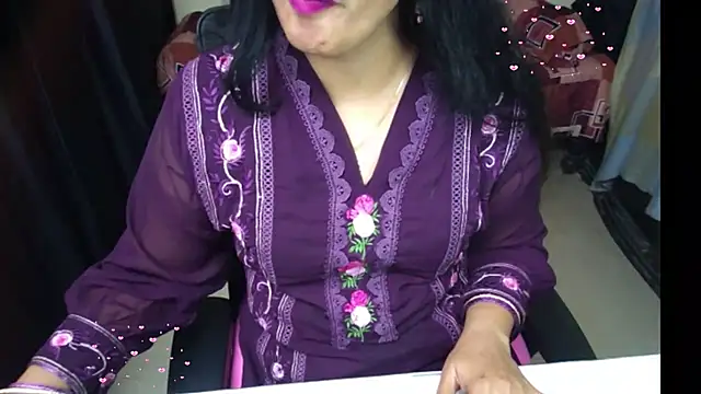 Snapshot of Arushisingh8888 chatting on July 28, 2026, 2:35 pm Arushisingh8888 online show from July 28, 2026, 2:35 pm
