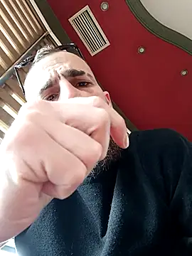 Snapshot of Antonio_Vatooo chatting on April 14, 2026, 7:02 am Antonio Vatooo online show from April 14, 2026, 7:02 am