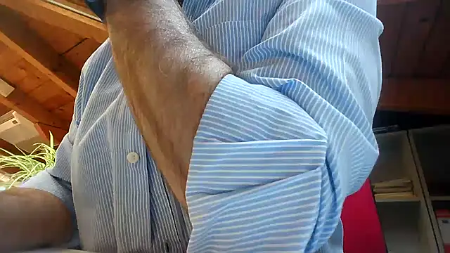 Snapshot of TWENTYONE0021 chatting on March 17, 2026, 4:54 pm TWENTYONE0021 online show from March 17, 2026, 4:54 pm