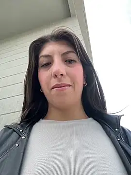 Megannklein online show from October 20, 2025, 3:12 pm