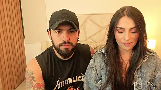 teseo and afroditha  online show from October 19, 2025, 4:48 am