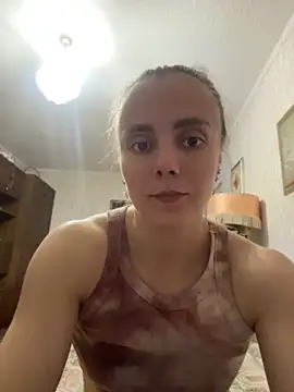AlisaKissss online show from June 15, 2026, 6:18 pm