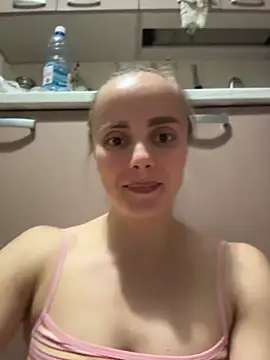 AlisaKissss online show from June 13, 2026, 7:34 pm