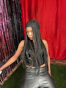 Snapshot of Shantel-Olivia chatting on July 23, 2026, 7:43 pm Shantel-Olivia online show from July 23, 2026, 7:43 pm