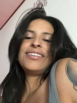 Snapshot of _elektrah chatting on July 14, 2026, 2:27 am elektrah online show from July 14, 2026, 2:27 am