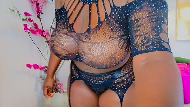 Snapshot of blaisysmith chatting on July 15, 2026, 12:01 pm blaisysmith online show from July 15, 2026, 12:01 pm