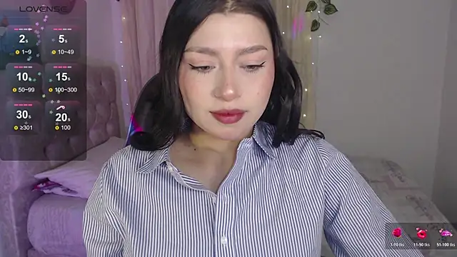 Snapshot of mily_thomson_b_ chatting on August 5, 2026, 12:37 am mily thomson b online show from August 5, 2026, 12:37 am