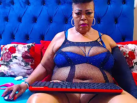 ebonycandy10 online show from February 19, 2026, 5:26 am